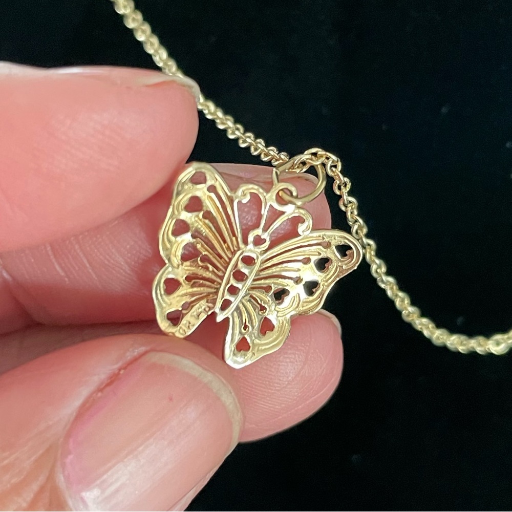 14k Yellow Gold Butterfly Charm Pendant - Picture 3 of 10